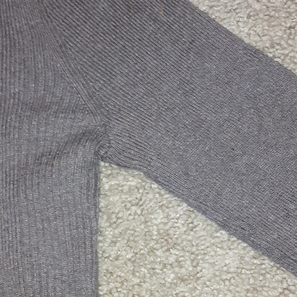 Express Sweater - Picture 5 of 9